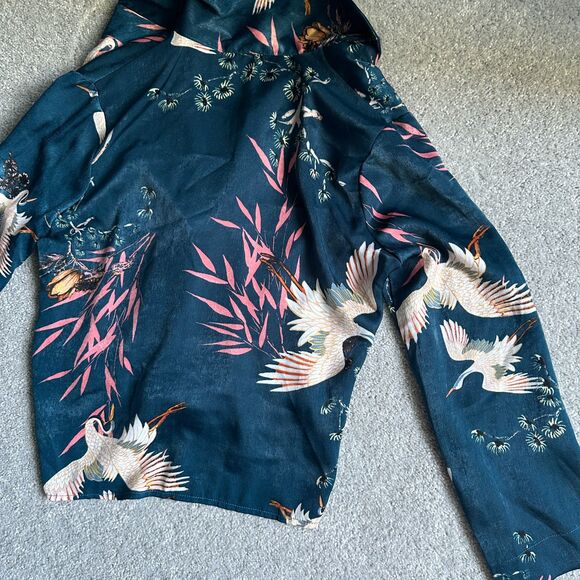 NWT ASOS Blue Swan Silky Smooth Button Up Cropped Oversized Blazer Kimono US 6 - Picture 3 of 11
